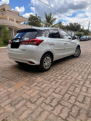 TOYOTA YARIS 1.3 16V FLEX XL LIVE MULTIDRIVE